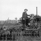 Laddy Lamb-Tisdale Farm002